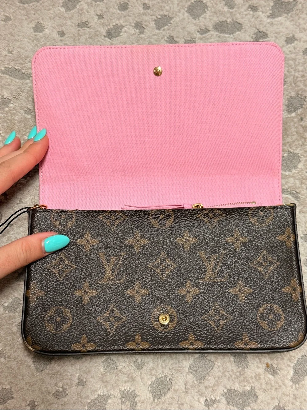 Louis Vuitton 2022 Holiday Felicie